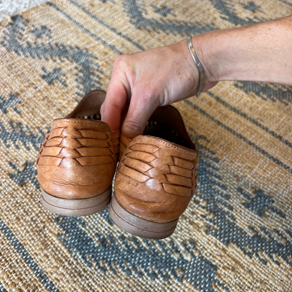 Mexican Handmade Woven Leather Loafers - Picture 4 of 7